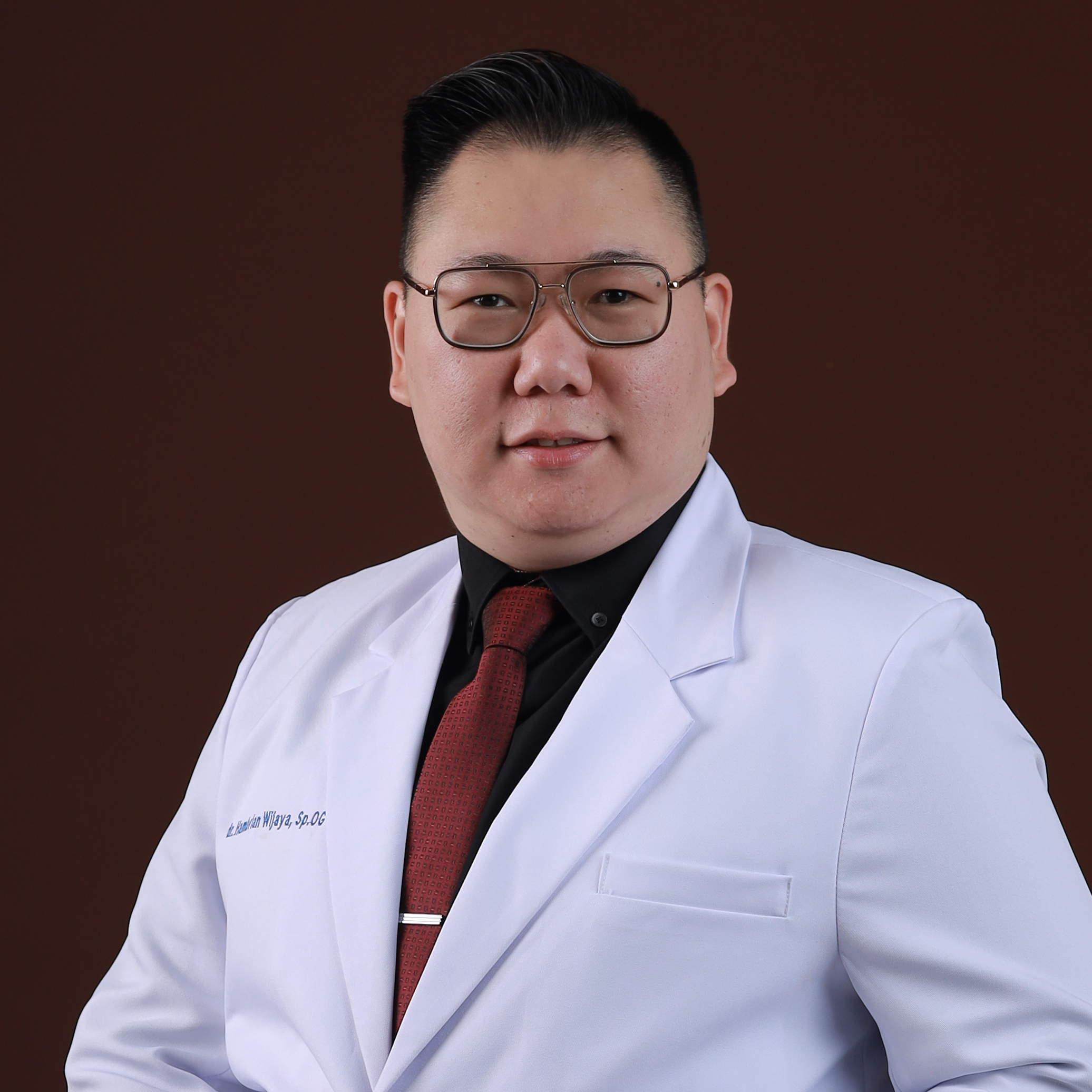 dr. Hambrian Wijaya Sp.OG., FICS., AIFOK., CBC. 