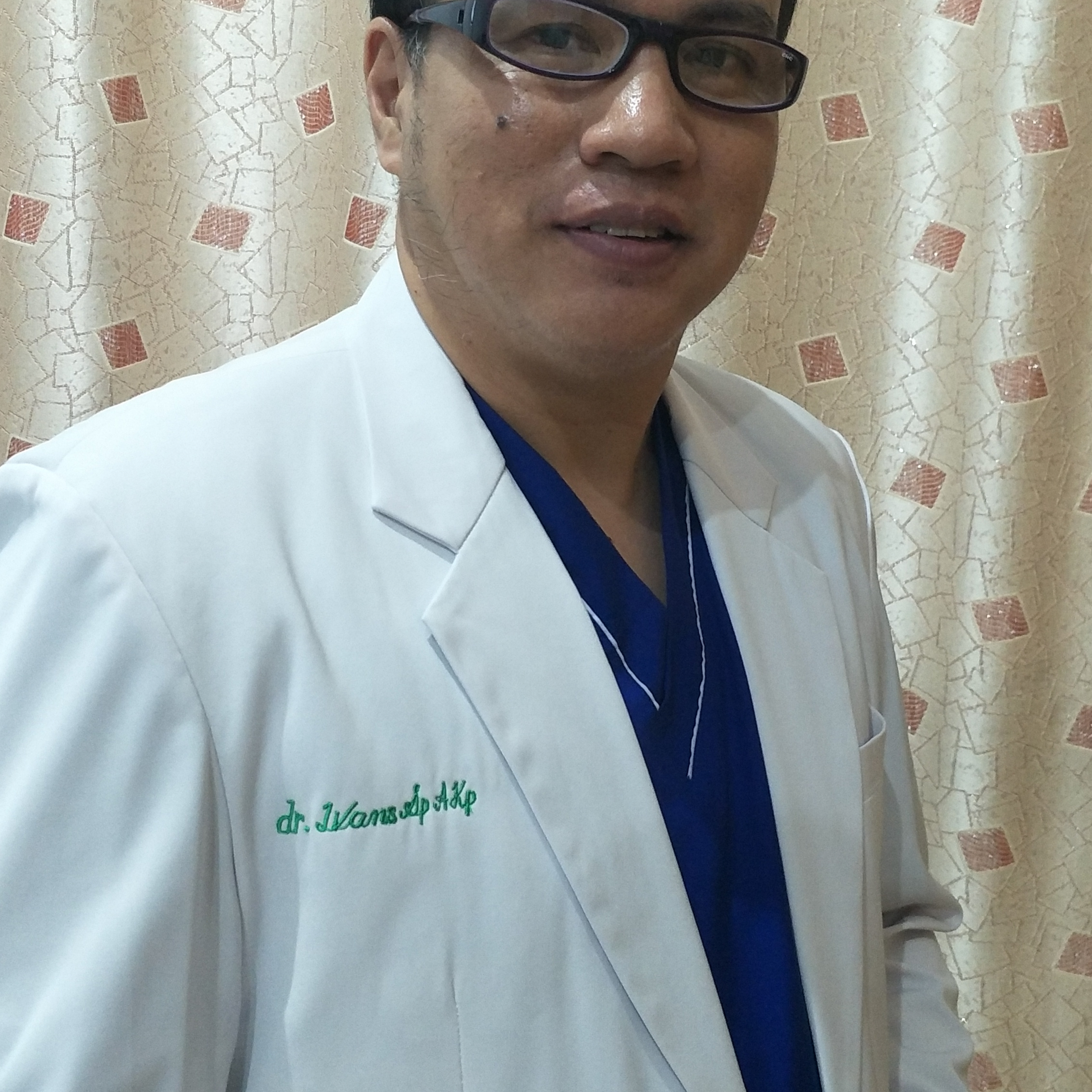 dr.  IVAN  SAHAT   WILLIAMSON  ,  SpAk  . 