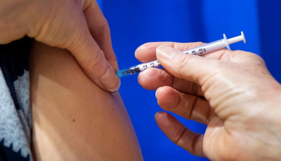 Vaksinasi dapat Meredakan Gejala COVID-19 yang Berkepanjangan