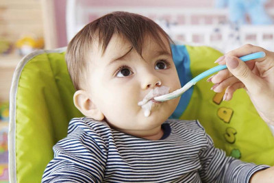 Bolehkah Memberikan Yogurt Pada MPASI Anak?