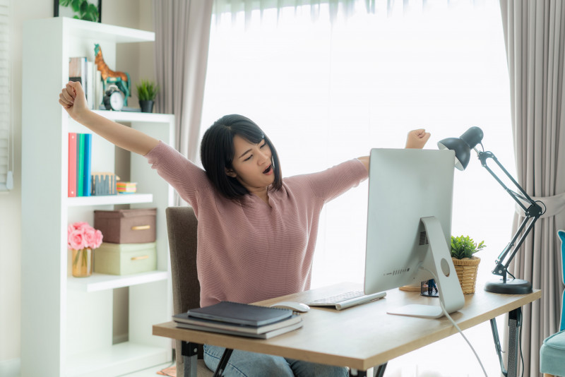 Cara Menjaga Kesehatan Mata Saat Bekerja Di Rumah YesDok Cara Menjaga Kesehatan Mata Saat Bekerja Di Rumah YesDok