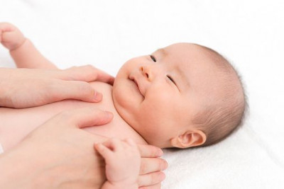 Manfaat Stimulasi Pijat Pada Bayi