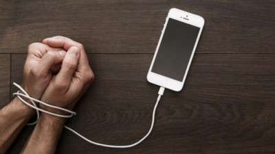 Tips Membatasi Pemakaian Smartphone Agar Tidak Mengganggu Kesehatan