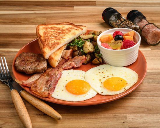 Ini Alasannya Lebih Baik Makan Banyak di Pagi Hari Daripada Malam Hari