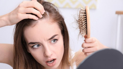 Rambut Rontok Bisa Jadi Tanda Tekanan Darah Tinggi