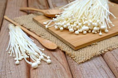 Ini Penyebab Jamur Enoki Berbahaya Saat Dikonsumsi