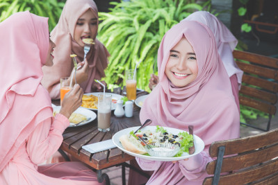 Jenis Makanan yang Perlu Dikonsumsi Bagi Penderita Arthritis