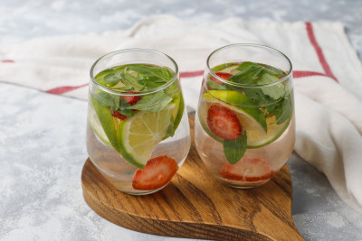 4 Minuman Pengganti Air Putih untuk Ibu Hamil