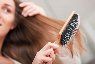 Kebiasaan di Malam Hari yang Bisa Bikin Rambut Rusak