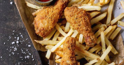 4 Jenis Makanan yang Sebaiknya Dihindari di Bulan Puasa