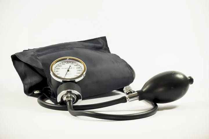 Alat pengukur tekanan darah
