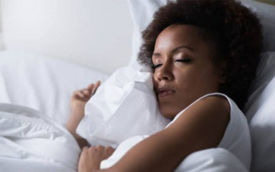 Apakah Suplemen Melatonin Efektif Bantu Tidur?