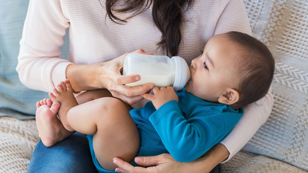 Ini Alasan Kenapa Anak Harus Berhenti Ngedot Usia 18 Bulan