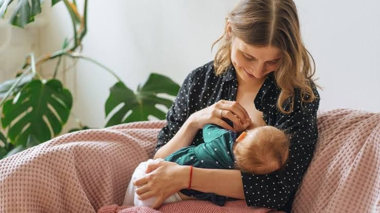 Cara Melancarkan ASI bagi Ibu Menyusui agar Bayi Tetap Sehat