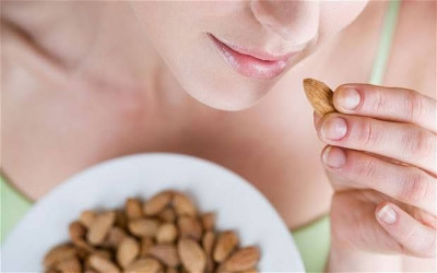 Bahaya Mengonsumsi 5 Makanan ini Secara Berlebihan