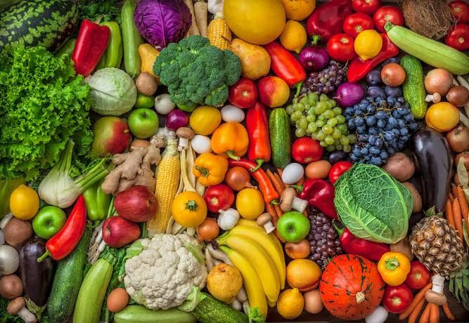 Makan buah-buahan dan sayur setiap hari