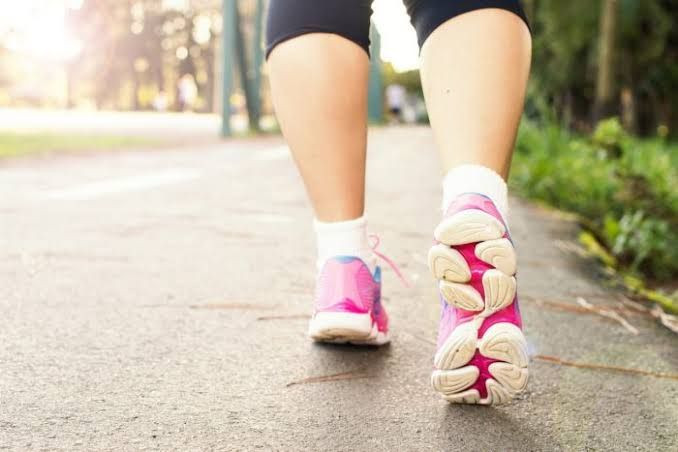 Berjalan kaki adalah olah raga aerobik yang meningkatkan jumlah oksigen