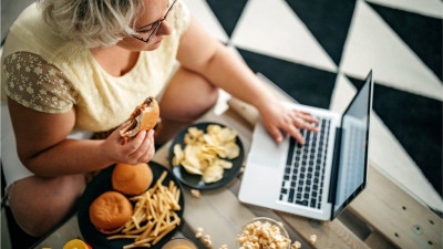 Studi: Pandemi COVID-19 Bikin Berat Badan Naik Rata-rata 3kg