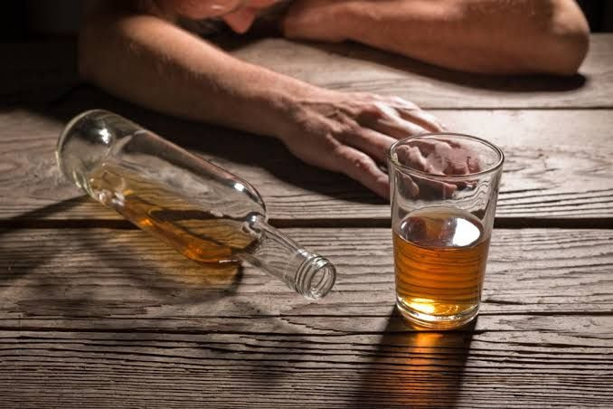 Kecanduan Alkohol Meningkatkan Risiko Kebutaan