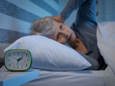 Bertambah Usia Menjadi Lebih Sulit Tidur? Ini Temuan Ahli