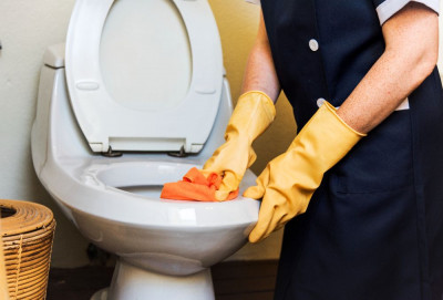 Toilet Umum yang Kotor: Benarkah Dapat Berisiko Terhadap Kesehatan?