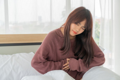 SIMAK 7 CIRI WANITA LAGI PMS, JANGAN TANYA APAPUN AKU MALES!