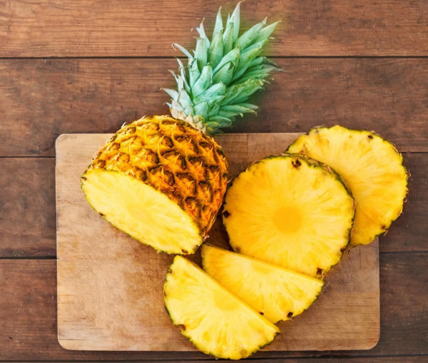 Tak Cuma Segar, Nanas Juga Tawarkan Banyak Manfaat