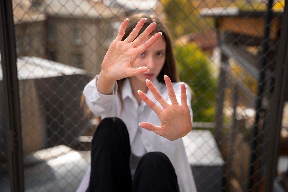 takut penolakan, ciri avoidant, people pleaser, ciri seseorang takut penolakan, mengapa kita takut penolakan, mengatasi rasa takut gagal dan penolakan dalam penjualan, segan dan takut menolak permintaan seseorang, yesdok