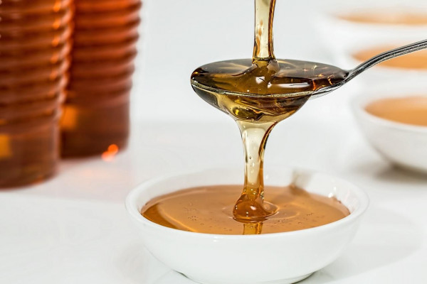 Menambahkan Madu di Kopi atau Teh, Sehat kah?