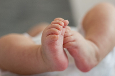 Kaki Bayi Berbentuk Huruf O, Normalkah?