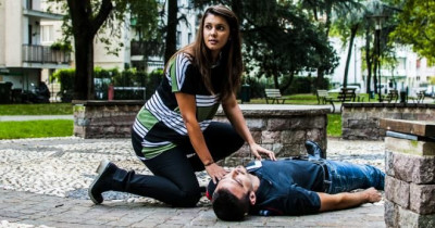 Apa Saja Pertolongan Perrtama yangHarus Dilakukan Jika Melihat Seseorang Kejang