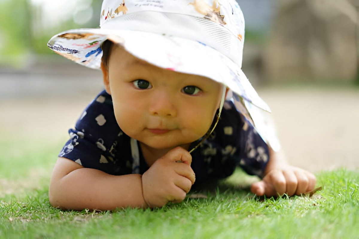 sunscreen untuk bayi, sunscreen bayi, sunscreen anak, sunscreen, bayi, tips melindungi kulit bayi, yesdok, konsultasi, videocalldokter, 24jam.