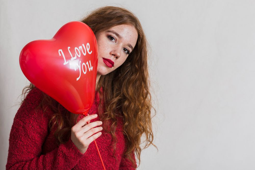 tanda love bombing, love bombing adalah, love bombing artinya, apa itu love bombing, arti love bombing, love bombing itu apa, bomb love, love bombing meaning, yesdok