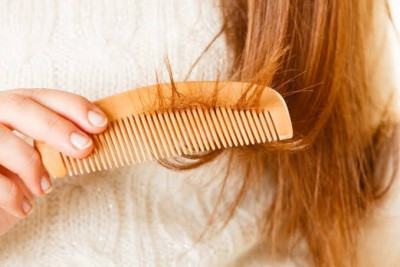 Atasi Rambut Kering dengan Masker Alami Ini