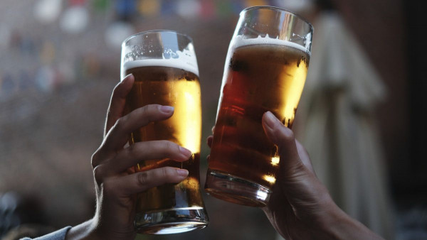 9 Makanan Ini Sangat Bermanfaat Dikonsumsi Sebelum Minum Alkohol