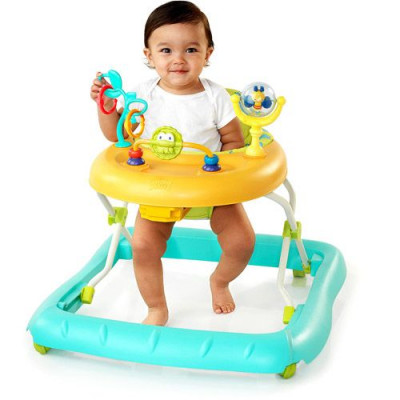 Baby Walker Bisa Bikin Si Kecil Cepat Berjalan, Fakta Atau Mitos?