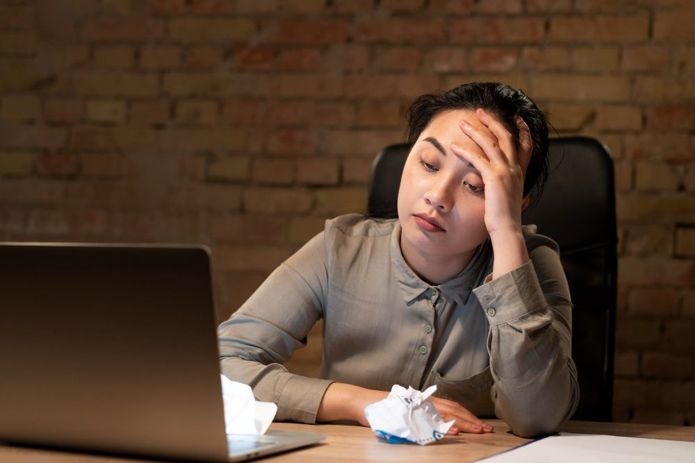 Burnout, stres, cara mengatasi burnout, gejala burnout, yesdok, konsultasi, videocalldokter, 24jam.