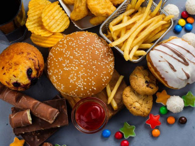 Mau Turunkan Berat Badan? Hindari Makanan Enak Ini