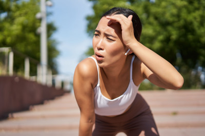 CUACA EKSTREM BISA BIKIN HEAT STROKE, IKUTI LANGKAH INI YUK!