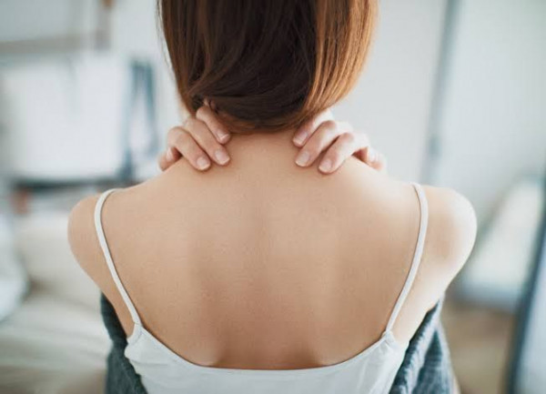 Wanita dengan Payudara Besar Rentan Terserang Nyeri Punggung