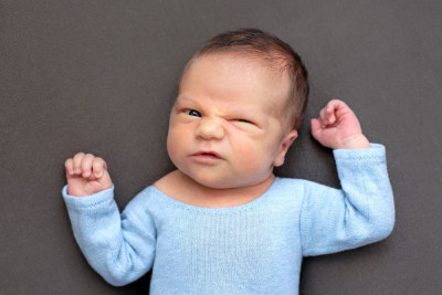 7 CARA ATASI CEGUKAN PADA BAYI, SIMAK YUK!