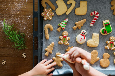 SIMAK 6 RESIKO KEBANYAKAN MAKAN KUE KERING SAAT NATAL 