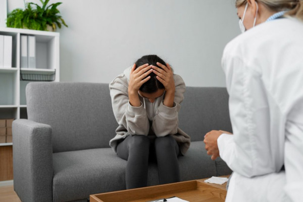 gejala sakit jiwa, tanda tanda gangguan jiwa, ciri ciri gangguan mental, gejala gangguan jiwa, ciri ciri mental illness, ciri ciri orang gangguan jiwa, tanda gangguan jiwa, apa itu mental disorder, yesdok