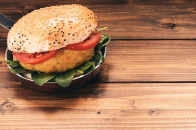 Burger Tanpa Daging Justru Bisa Lebih Berbahaya Buat Kesehatan