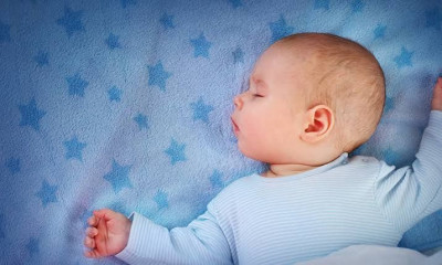 Cara Mudah Mengatasi Kepala Peyang Pada Bayi