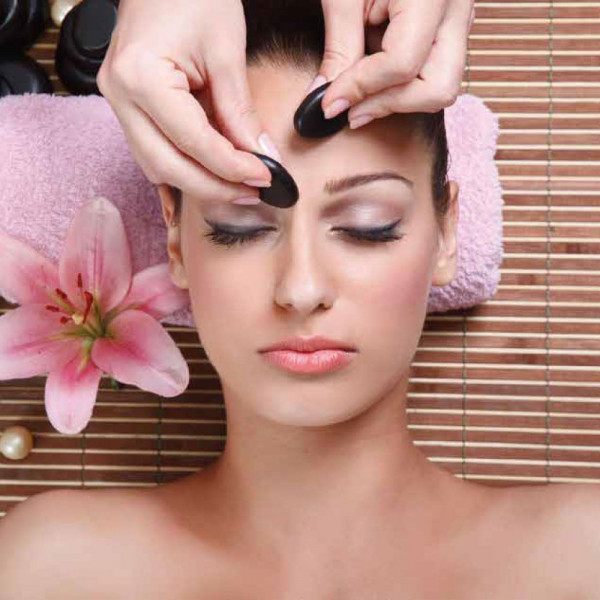 Lupakan Botox, Ganti Saja dengan Pijat Wajah