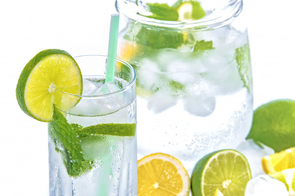 Ingin Turunkan Berat Badan? Cobalah Diet Air Putih