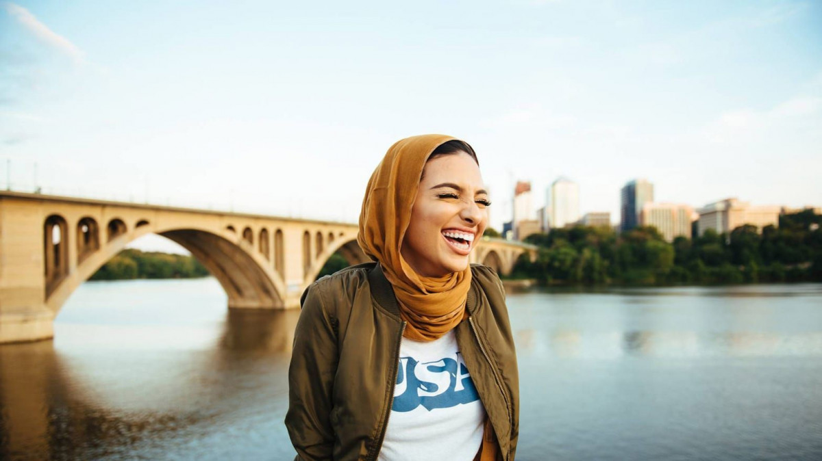 Ini Cara Terbaik Merawat Rambut yang Tertutup Hijab | YesDok