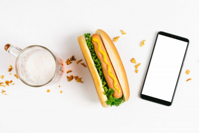 BELUM 5 MENIT KOK, SIMAK BAHAYA MENGONSUMSI MAKANAN JATUH YUK!