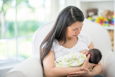 Bahaya Mastitis yang Mengintai Ibu Menyusui